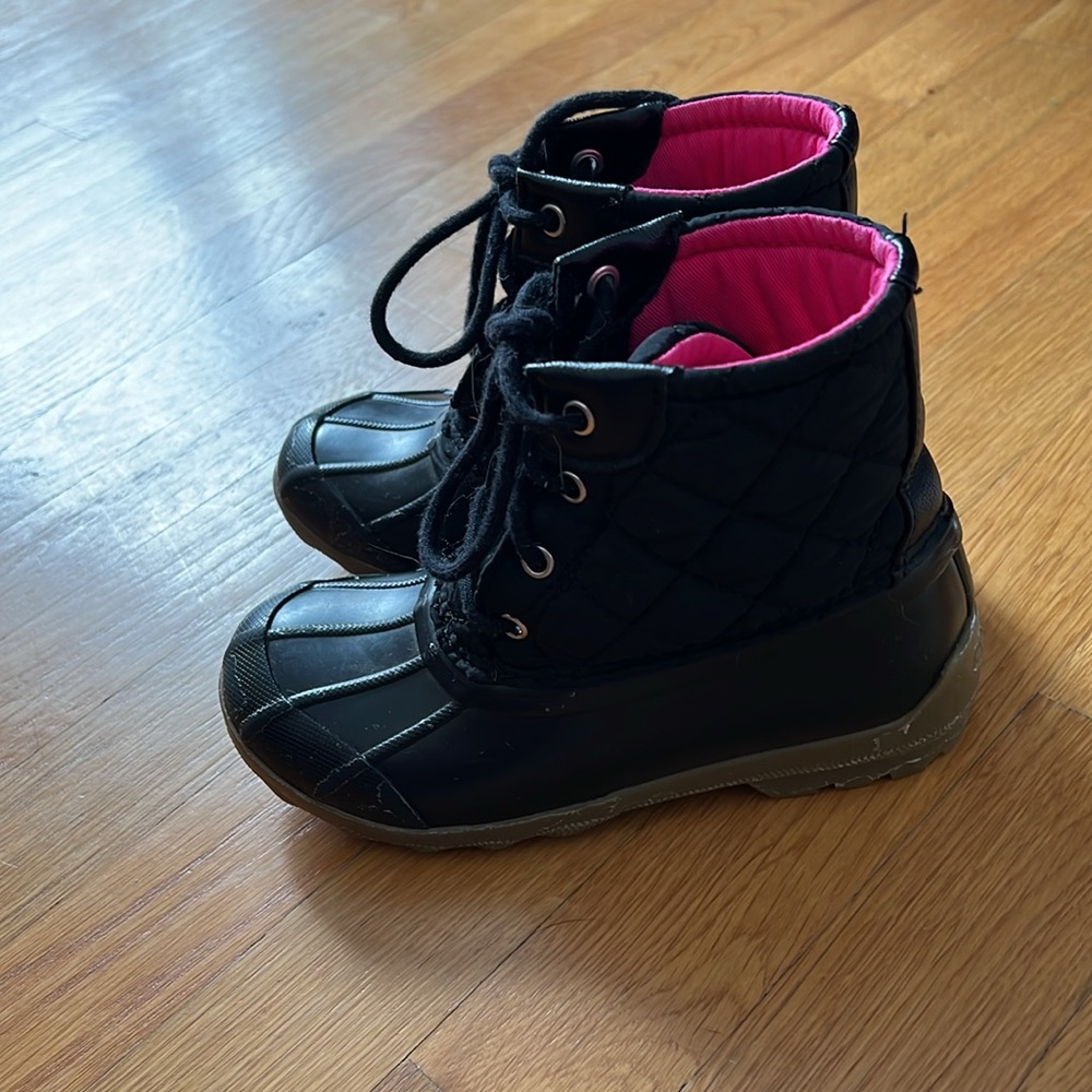 SPERRY- Big Kid's Saltwater Nylon Quilt Duck Boot - Picture 3 of 7